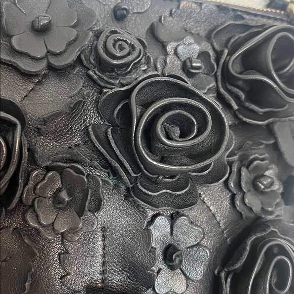 Uterqüe Foral Black Leather Purse - Picture 12 of 17